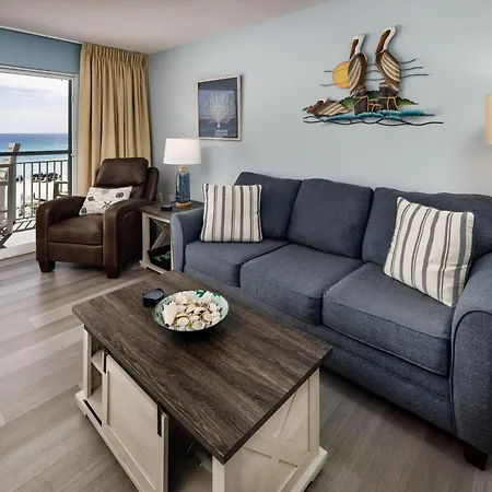 Pelican Isle 307